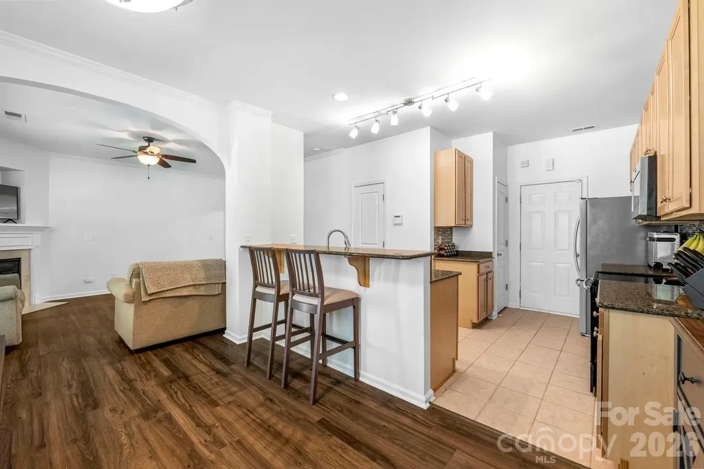8543 Brookings Drive Charlotte NC 28269