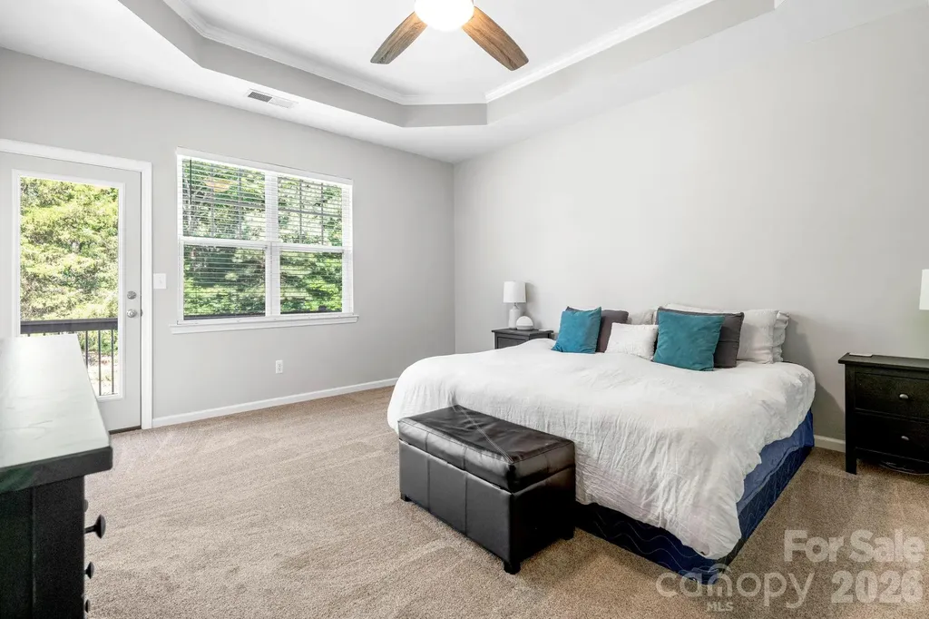 8543 Brookings Drive Charlotte NC 28269