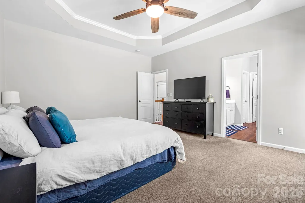 8543 Brookings Drive Charlotte NC 28269
