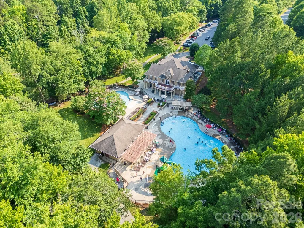 8543 Brookings Drive Charlotte NC 28269