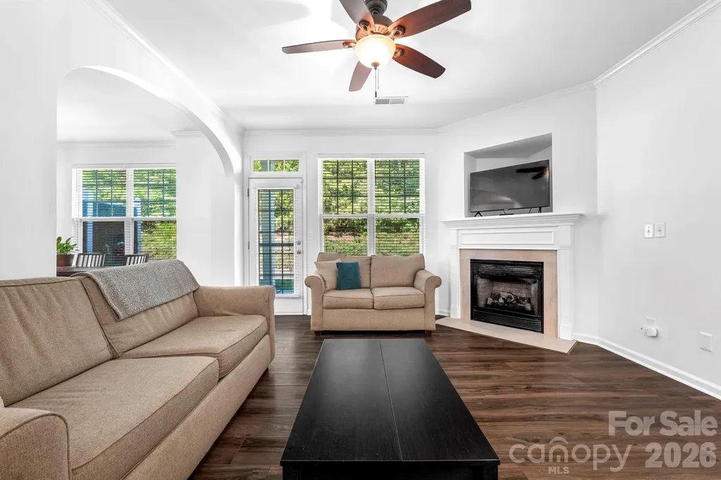8543 Brookings Drive Charlotte NC 28269