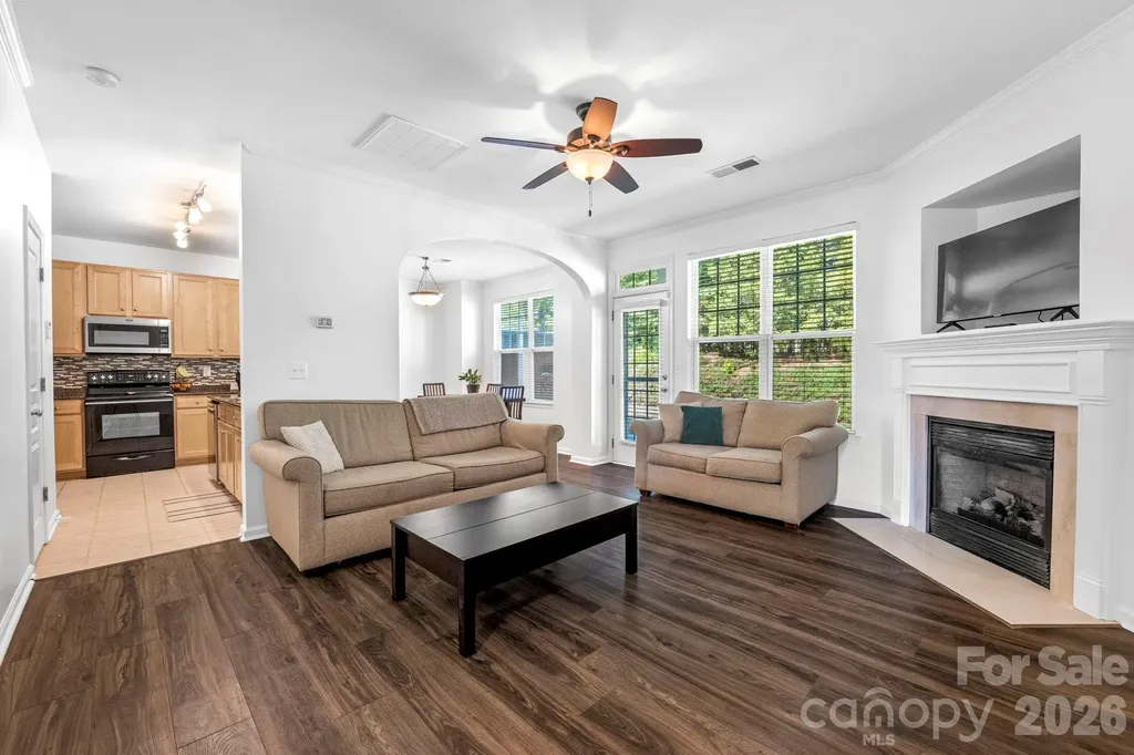 8543 Brookings Drive Charlotte NC 28269