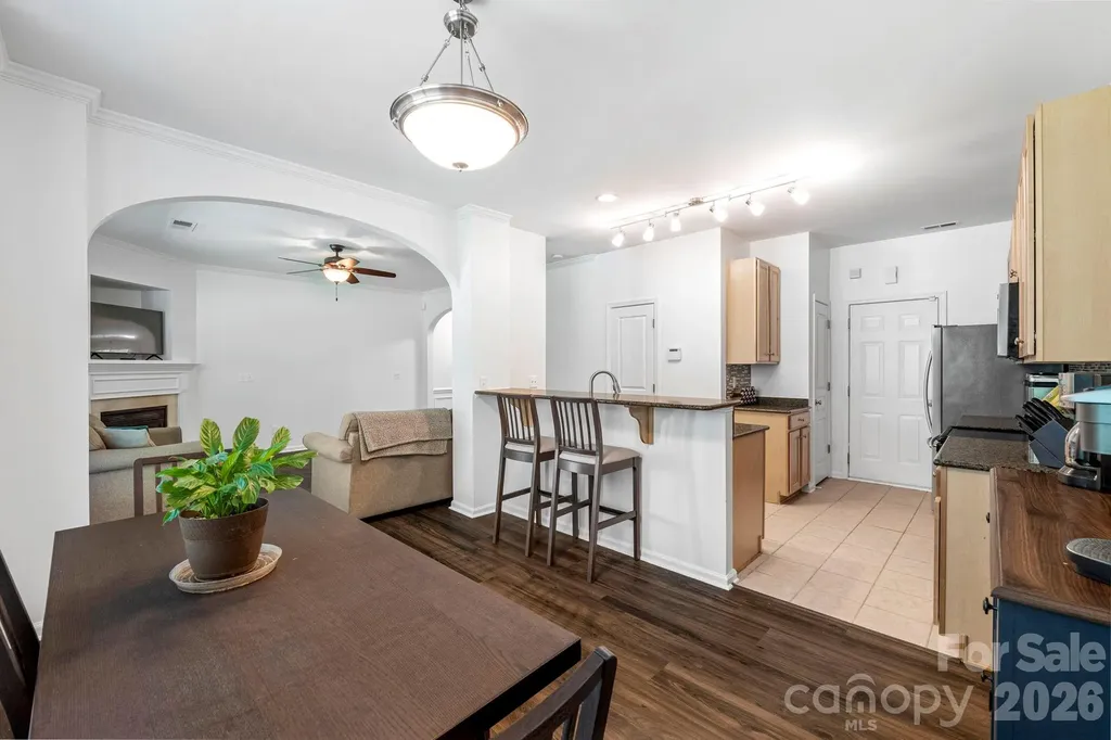 8543 Brookings Drive Charlotte NC 28269