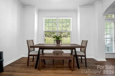 8543 Brookings Drive Charlotte NC 28269