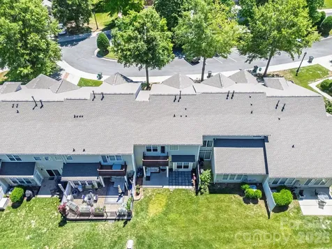 8543 Brookings Drive Charlotte NC 28269