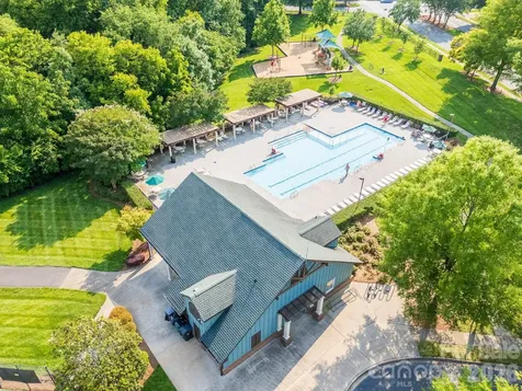 8543 Brookings Drive Charlotte NC 28269