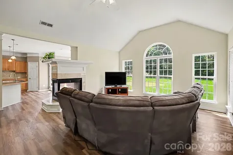 1392 Piper Court Concord NC 28025