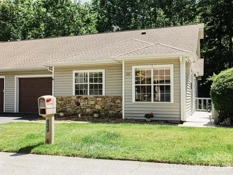 357 Laurel Park Place Hendersonville NC 28791
