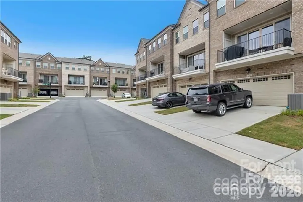 1256 Madison Towns Lane Charlotte NC 28209