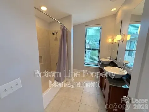 904 Warren Burgess Lane Charlotte NC 28205