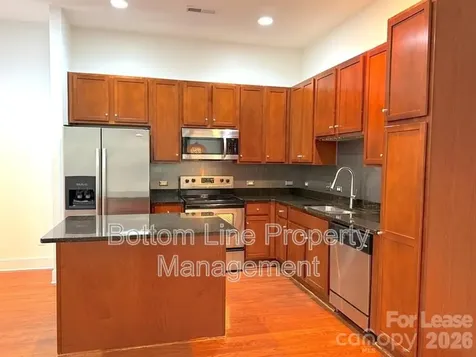 904 Warren Burgess Lane Charlotte NC 28205