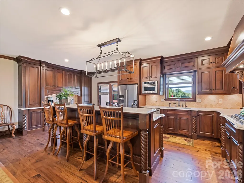 1418 Landis Lane Nebo NC 28761