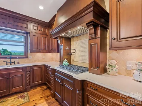 1418 Landis Lane Nebo NC 28761