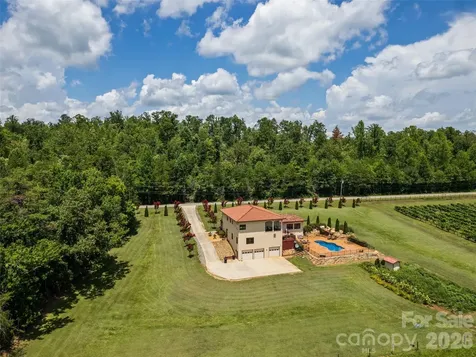 1418 Landis Lane Nebo NC 28761