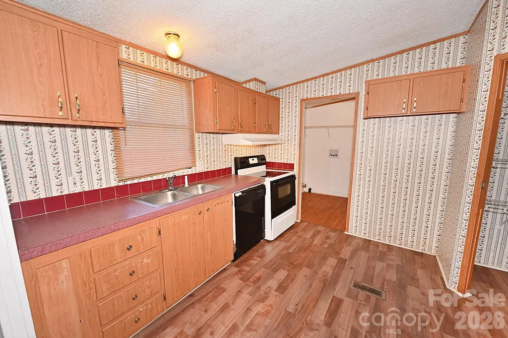 2835 Grace Hill Drive Granite Falls NC 28630