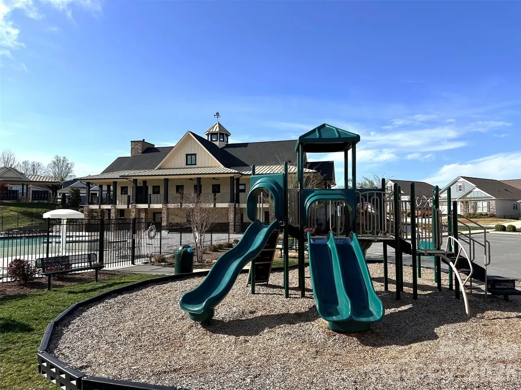 4023 Gozzi Drive Iron Station NC 28080