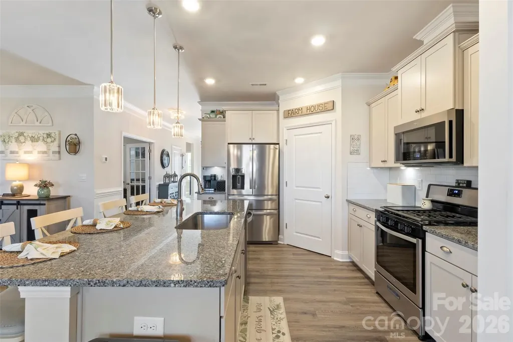 4023 Gozzi Drive Iron Station NC 28080