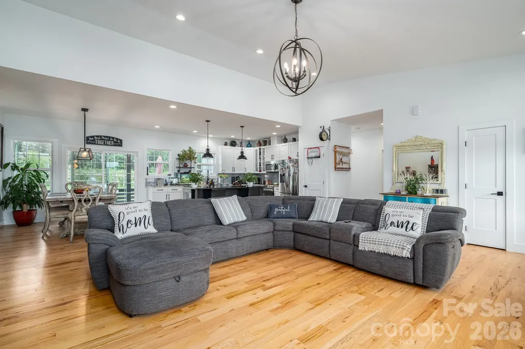 1484 Null Road Lincolnton NC 28092