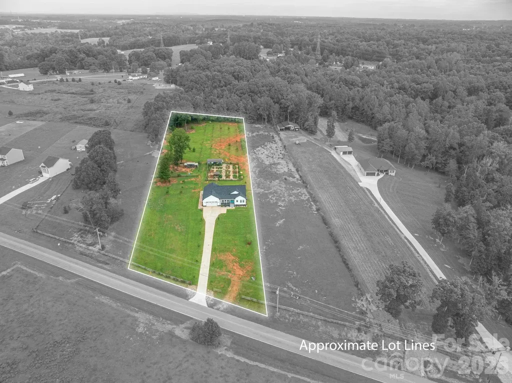 1484 Null Road Lincolnton NC 28092