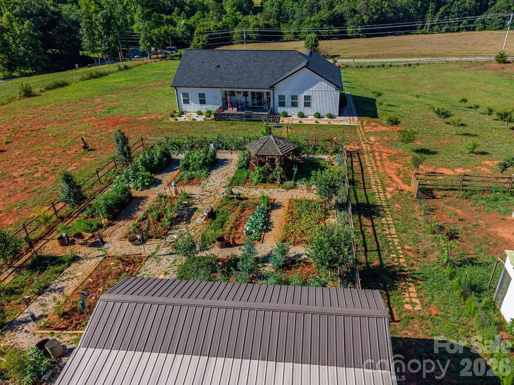 1484 Null Road Lincolnton NC 28092