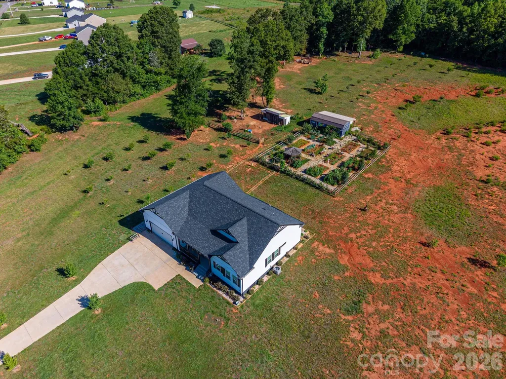 1484 Null Road Lincolnton NC 28092