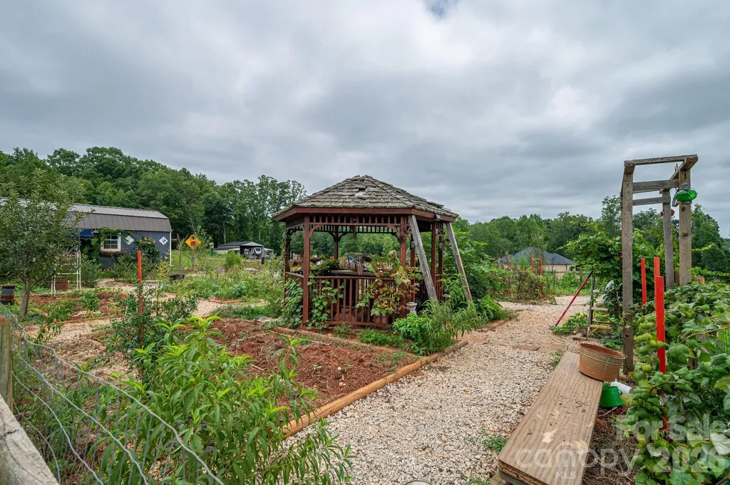 1484 Null Road Lincolnton NC 28092