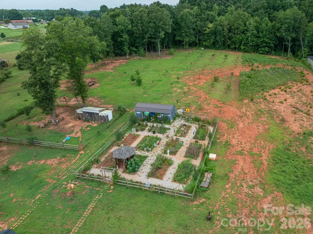 1484 Null Road Lincolnton NC 28092