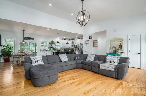 1484 Null Road Lincolnton NC 28092