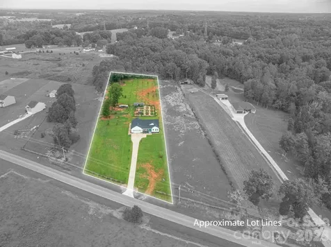 1484 Null Road Lincolnton NC 28092