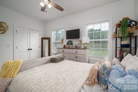 1484 Null Road Lincolnton NC 28092