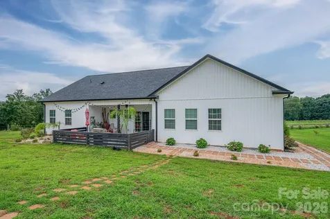 1484 Null Road Lincolnton NC 28092