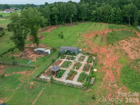 1484 Null Road Lincolnton NC 28092