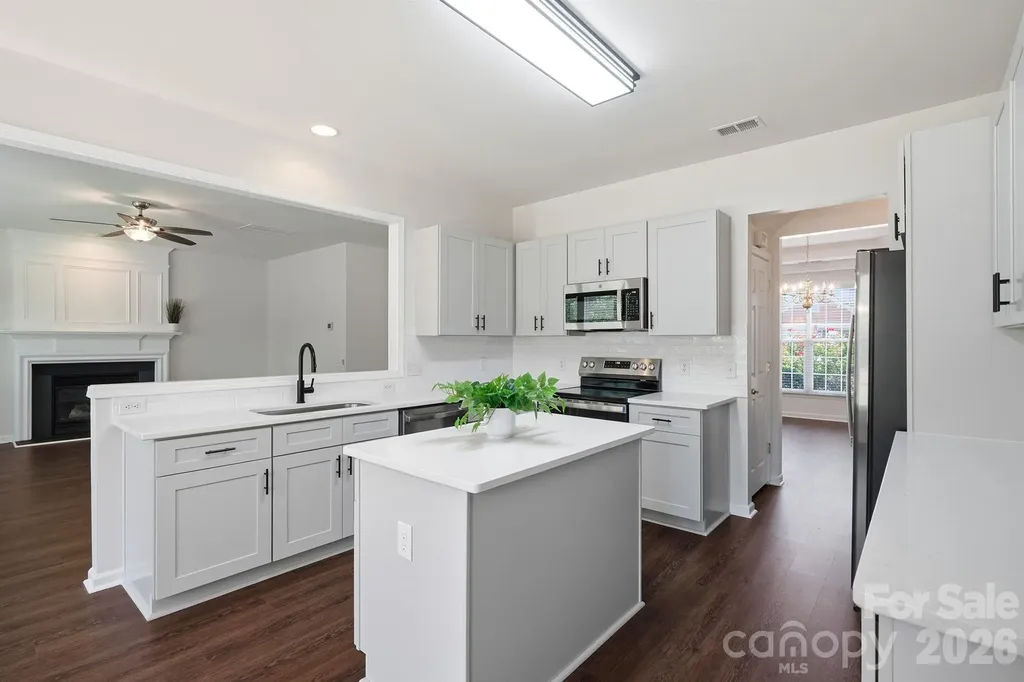 7633 Rathburn Lane Charlotte NC 28277