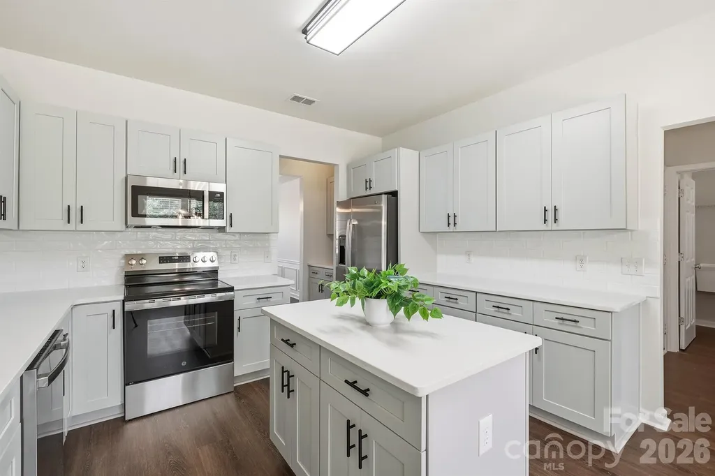 7633 Rathburn Lane Charlotte NC 28277