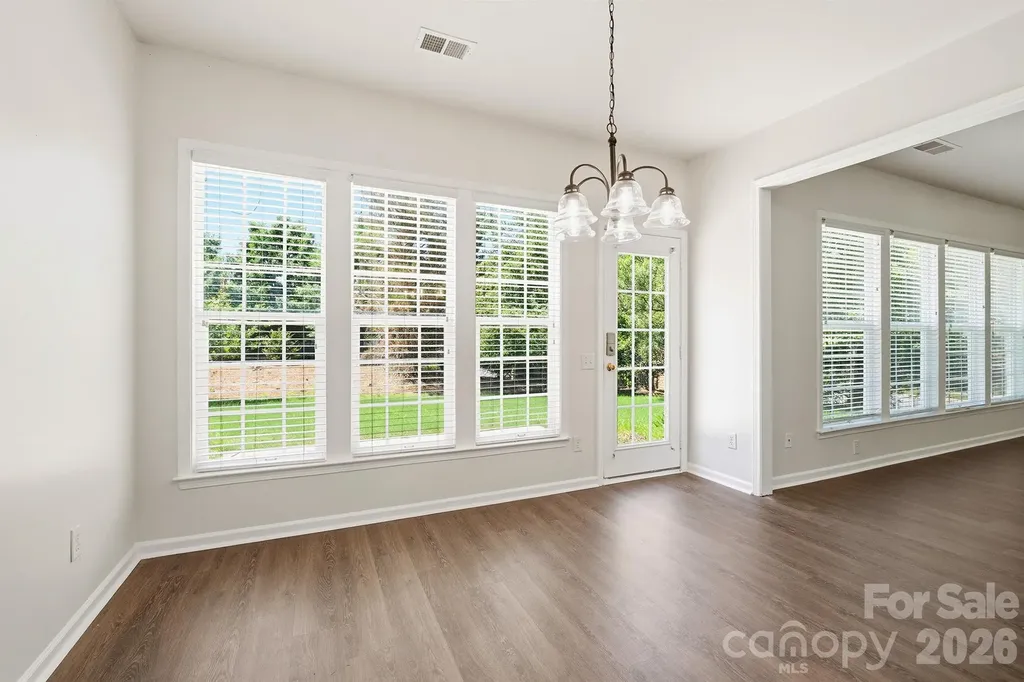 7633 Rathburn Lane Charlotte NC 28277