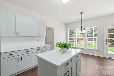7633 Rathburn Lane Charlotte NC 28277