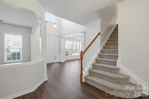 7633 Rathburn Lane Charlotte NC 28277