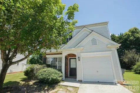 2411 Normancrest Court Charlotte NC 28270