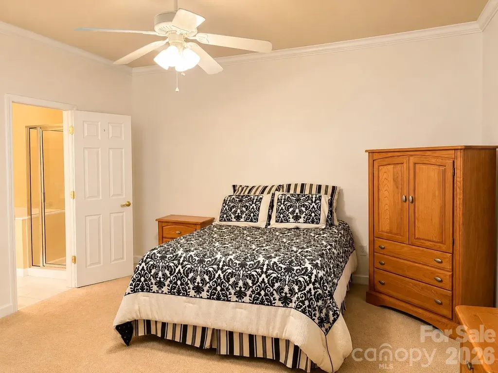 47 Victoria Park Drive Hendersonville NC 28792