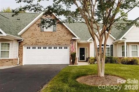 47 Victoria Park Drive Hendersonville NC 28792