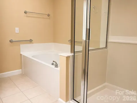 47 Victoria Park Drive Hendersonville NC 28792