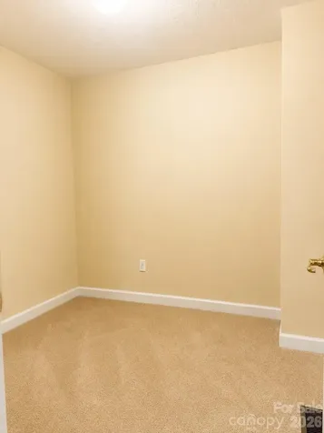 47 Victoria Park Drive Hendersonville NC 28792