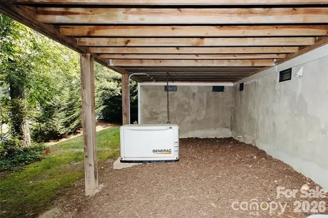 47 Victoria Park Drive Hendersonville NC 28792