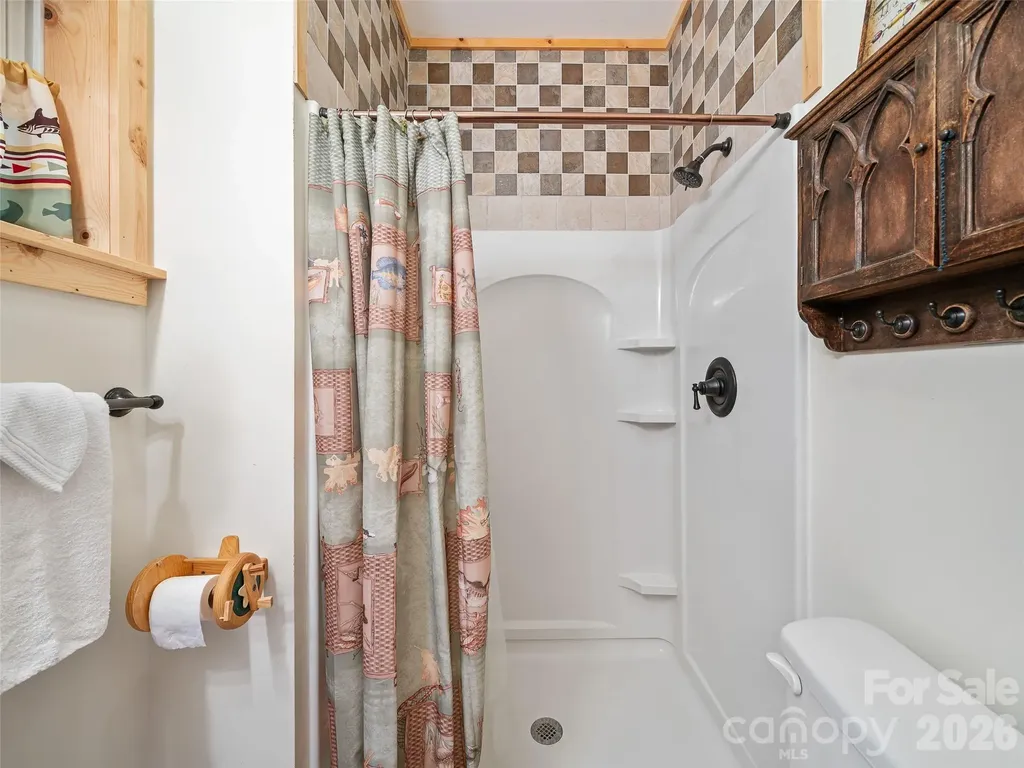 226 Orchard View Trail Spruce Pine NC 28777