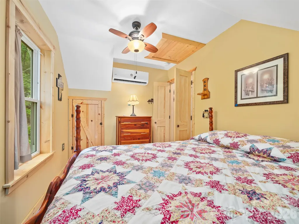 226 Orchard View Trail Spruce Pine NC 28777