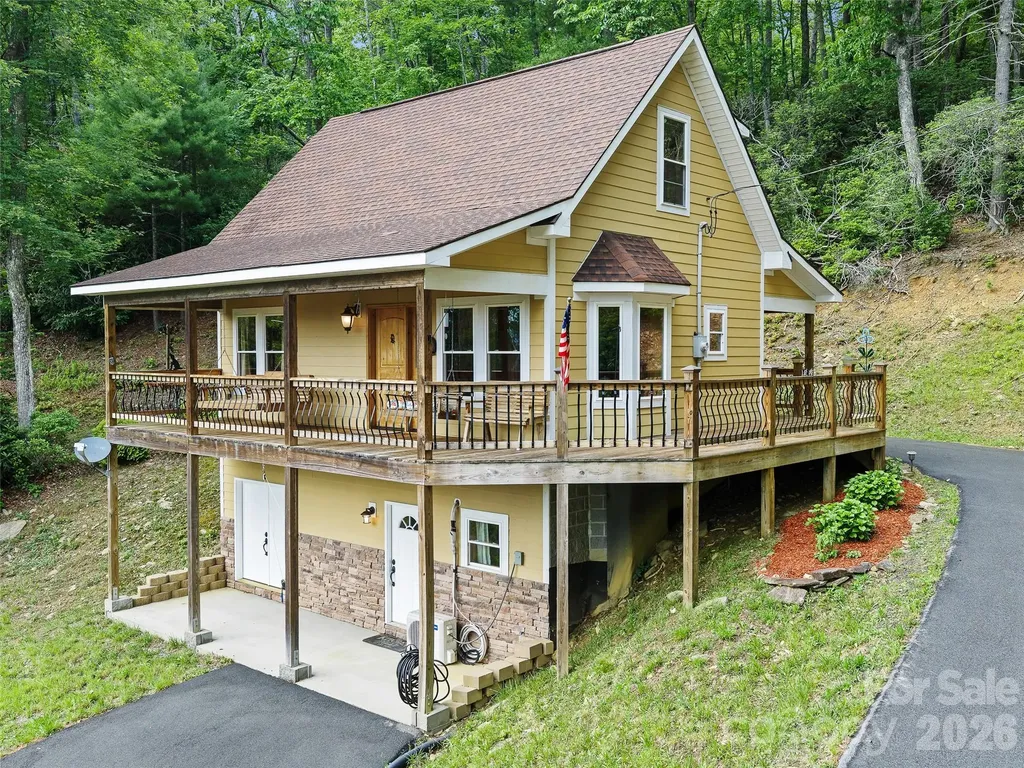 226 Orchard View Trail Spruce Pine NC 28777