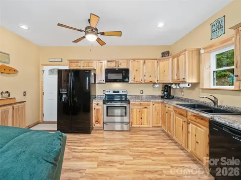 226 Orchard View Trail Spruce Pine NC 28777