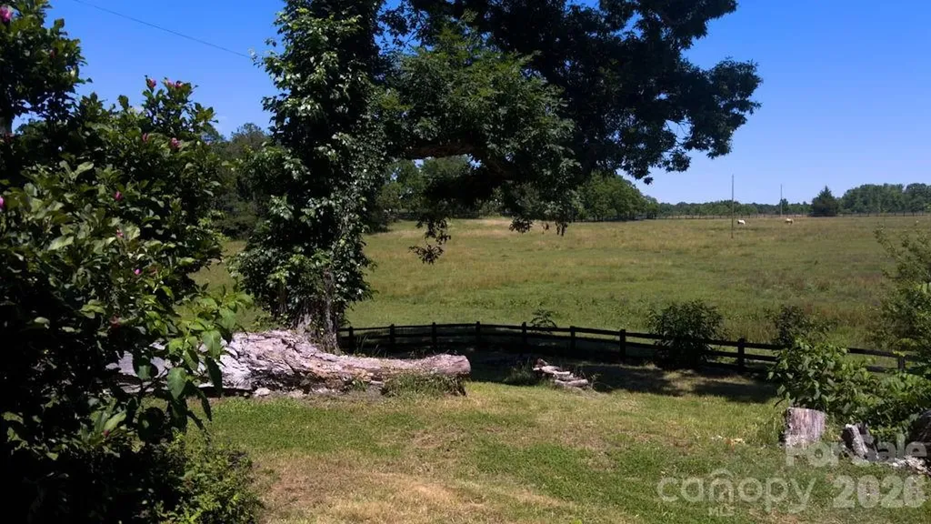 9818 S Nc 9 Lane Columbus NC 28722