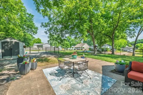 400 S Rose Avenue Kannapolis NC 28083