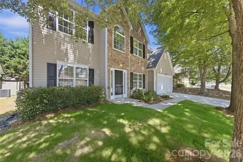 2700 Piersland Drive Matthews NC 28104